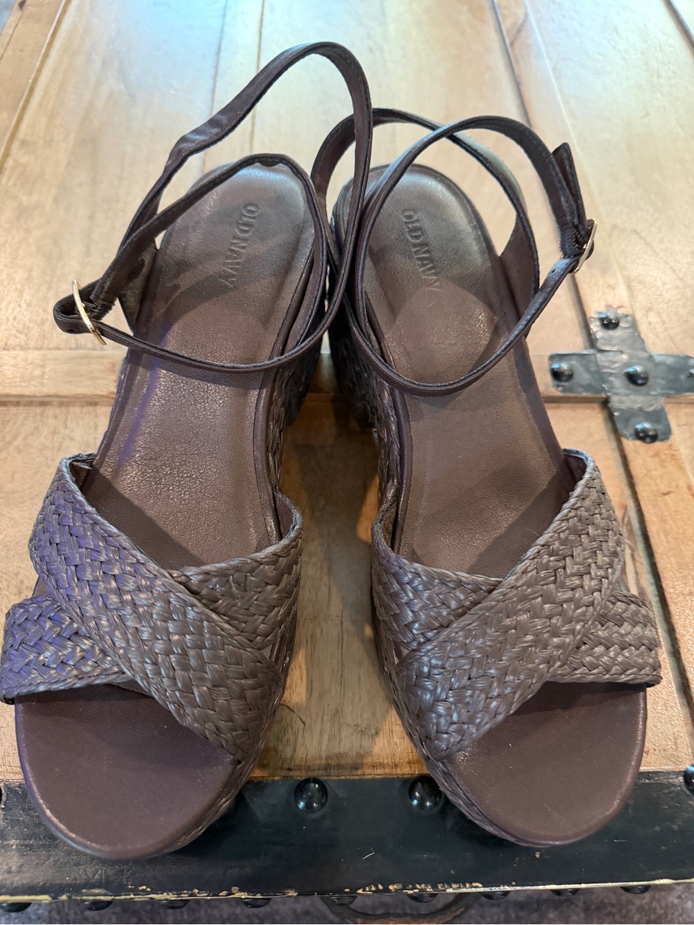 Old Navy NWOT Brown Woven Ankle Strap Wedges